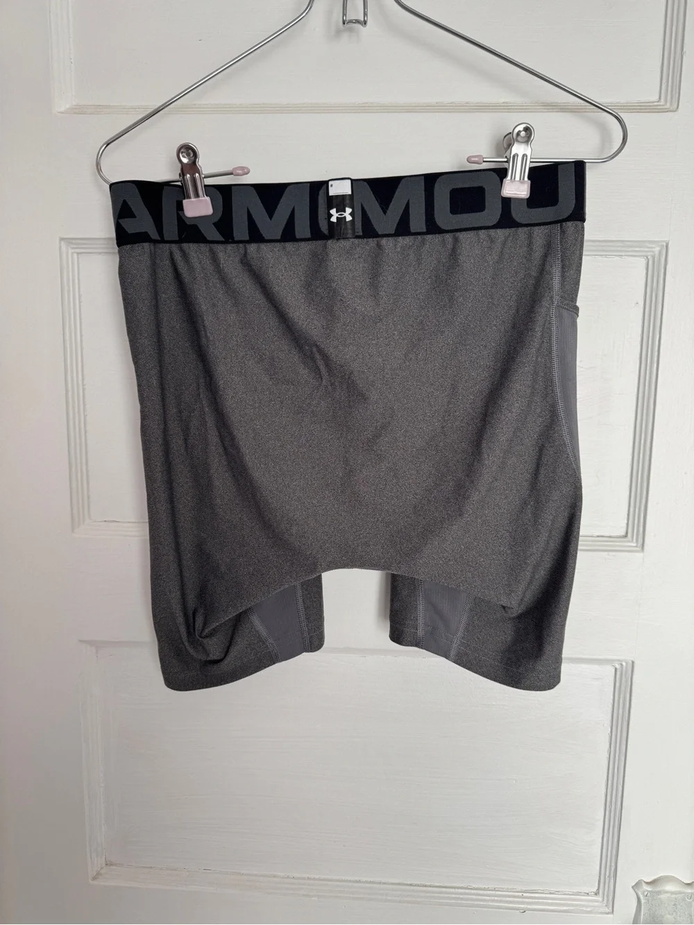 Set of 2 Under Armour HeatGear Compression Shorts – Size Large